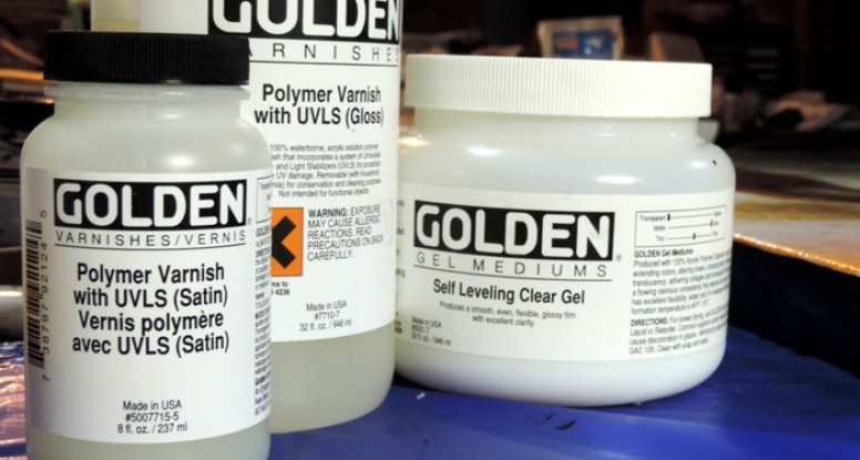 Golden polymer varnish and self-levelling gel